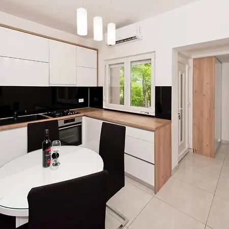 Apartament White Pearl
