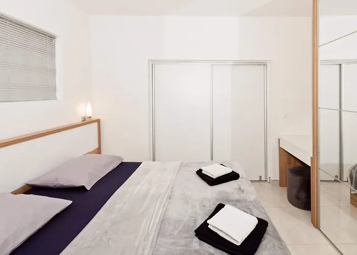 White Pearl Apartman Razanac
